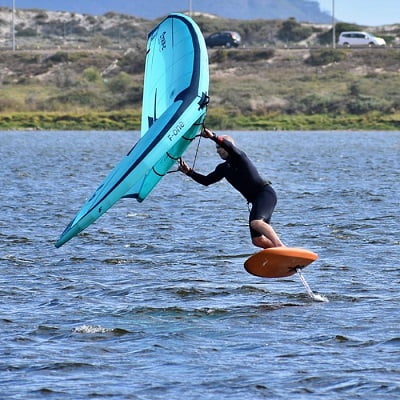 Surf winging on Rietvlei